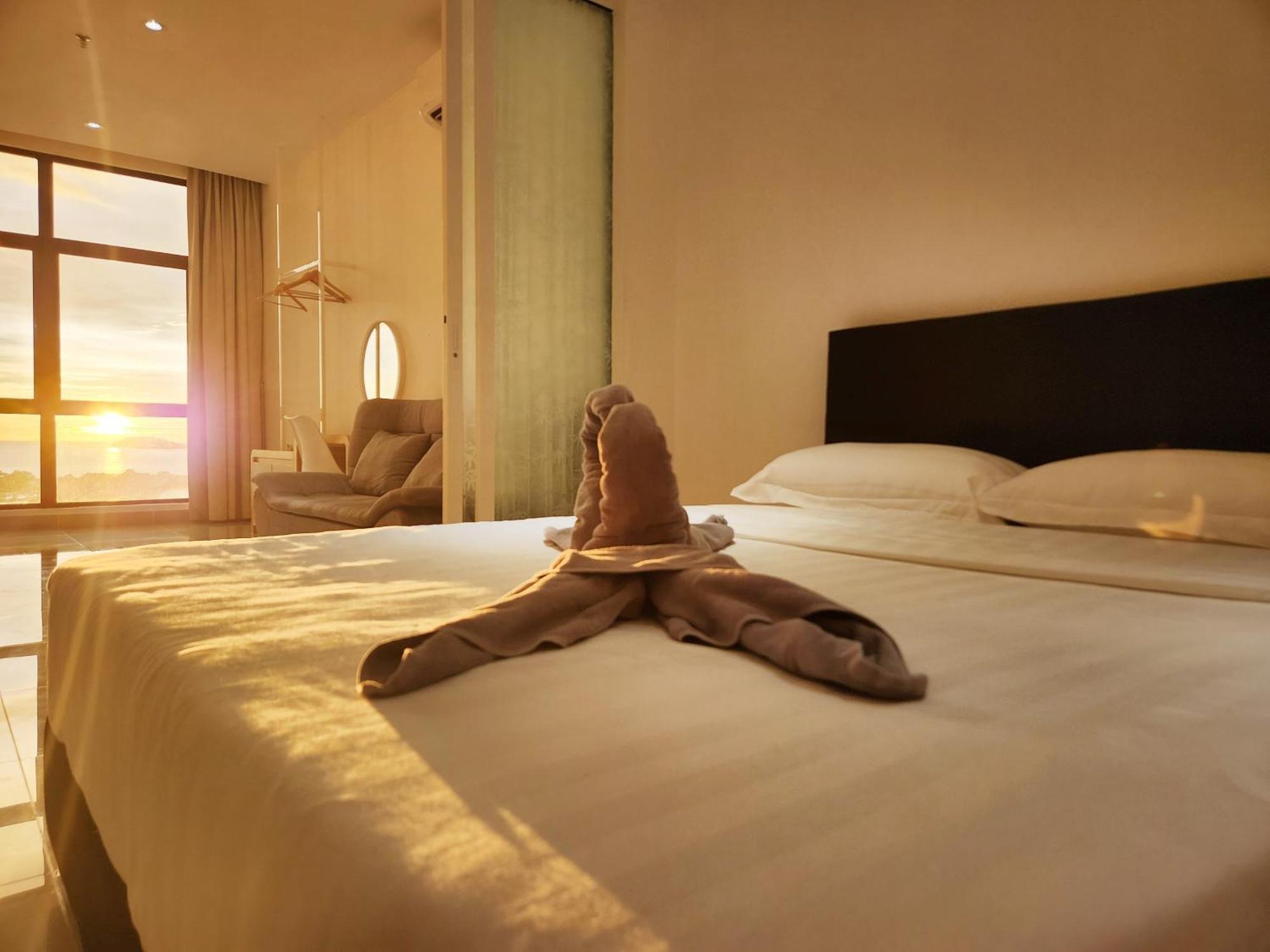 The Shore Kota Kinabalu City Centre By Lw Suites Δωμάτιο φωτογραφία