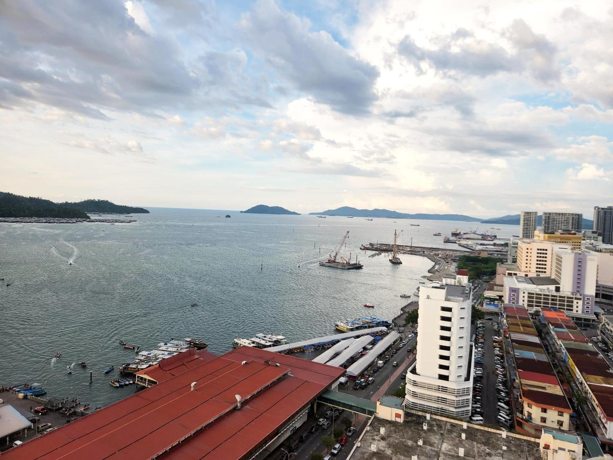 The Shore Kota Kinabalu City Centre By Lw Suites Δωμάτιο φωτογραφία