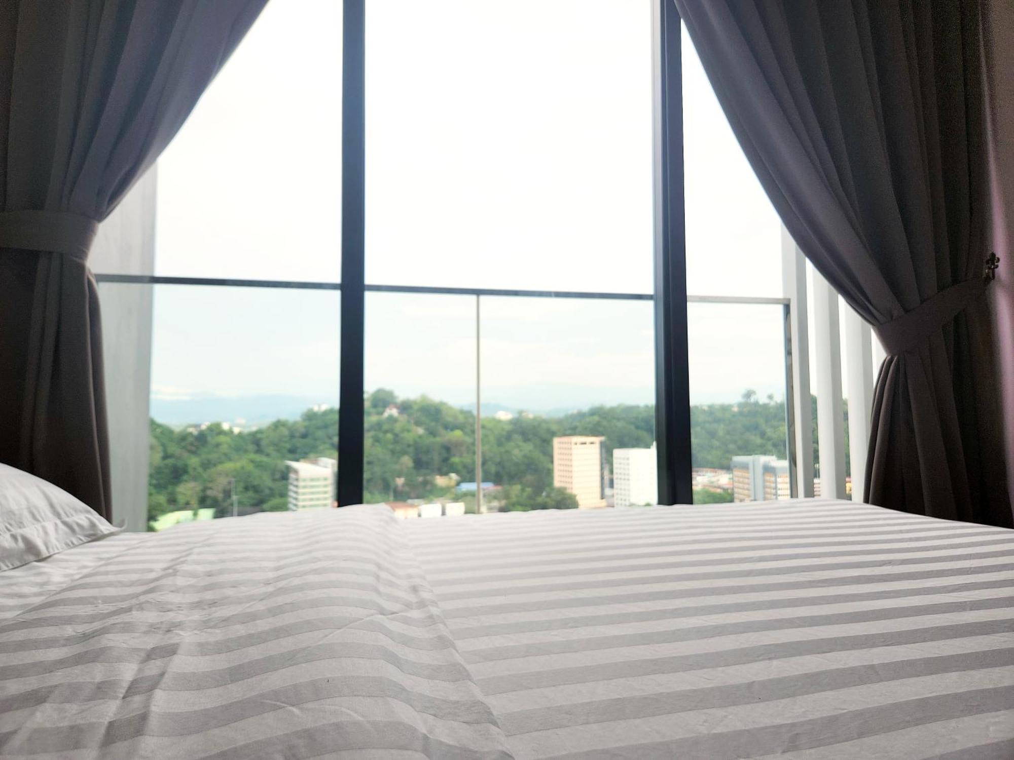 The Shore Kota Kinabalu City Centre By Lw Suites Δωμάτιο φωτογραφία